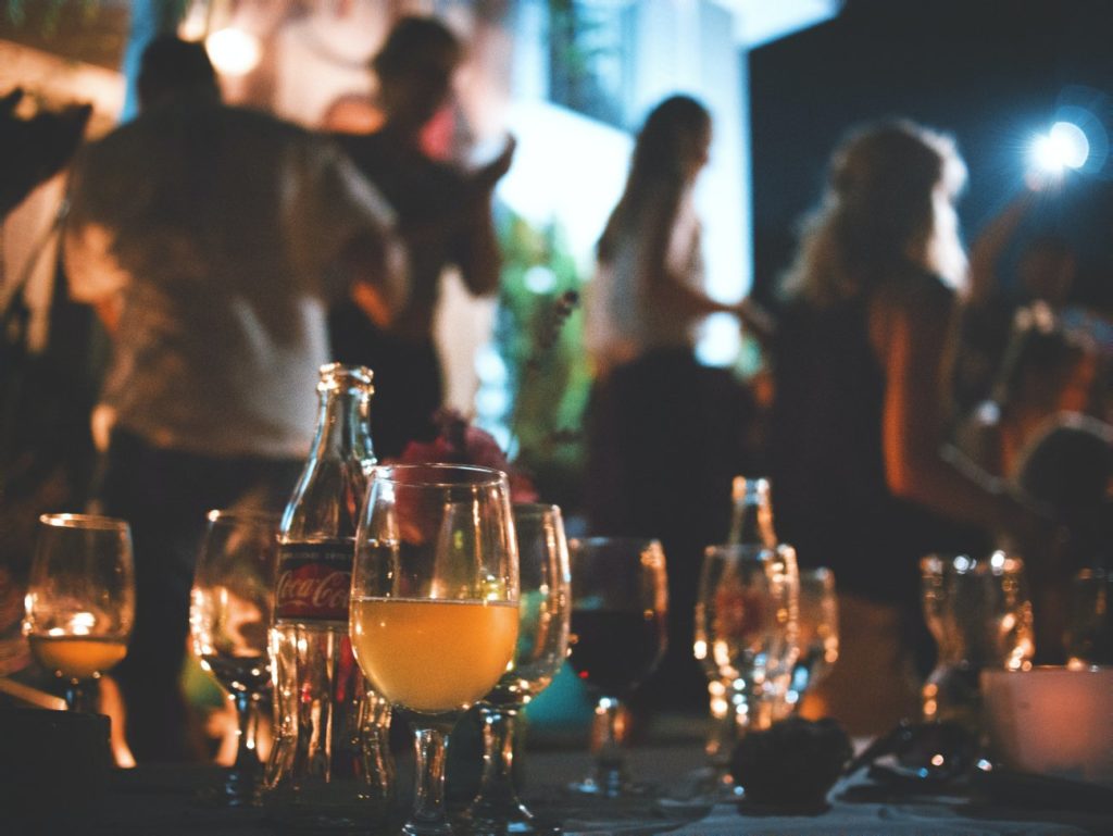 SocialDistancingRestaurants